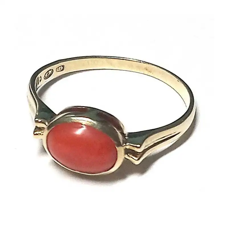 14 kt zlatý prsten s mořským korálem