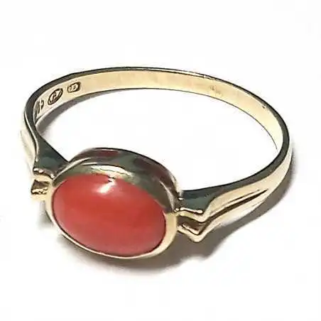 14 kt zlatý prsten s mořským korálem
