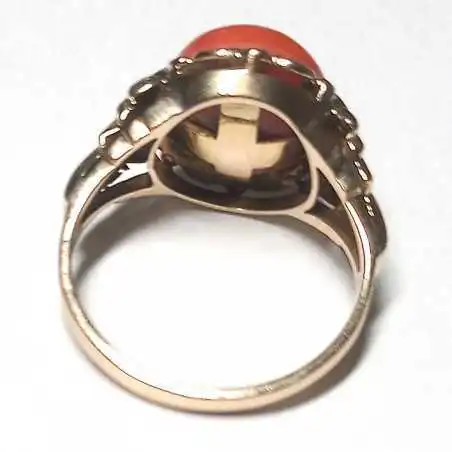 14 kt zlatý prsten s mořským korálem