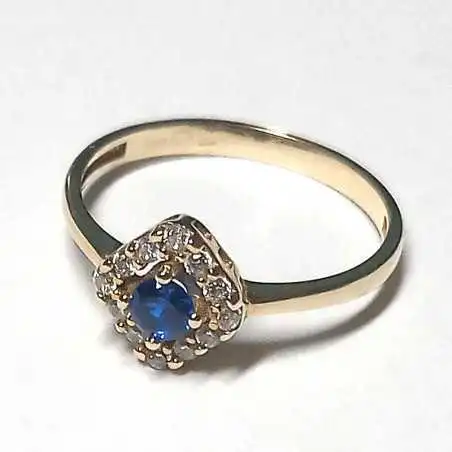 14 kt zlatý prsten se safírem a brilianty
