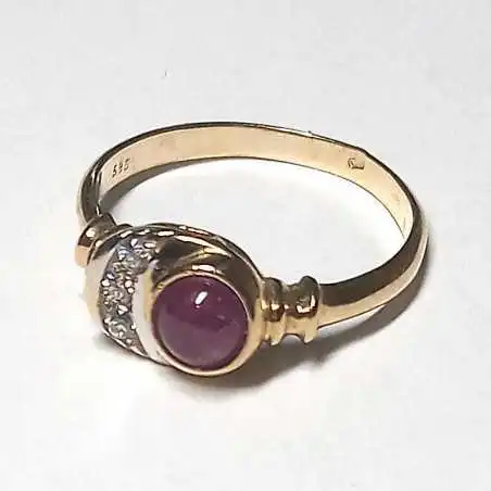 14 kt zlatý prsten s rubínem a brilianty