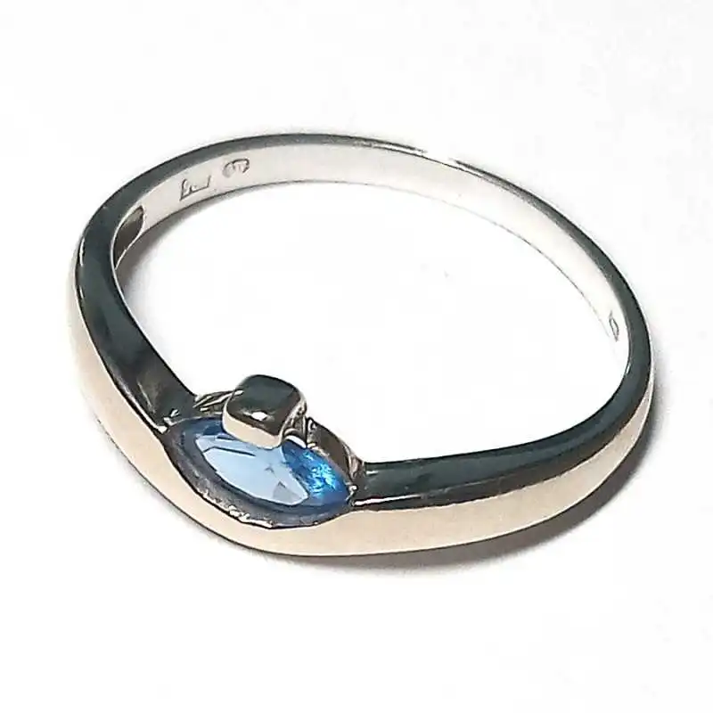 14 kt zlatý prsten se spinelem