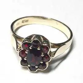 14 kt zlatý prsten s českými granáty