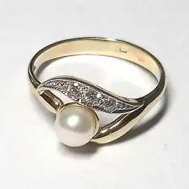 14 kt zlatý prsten s perlou