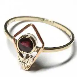 14 kt zlatý prsten s almandínem