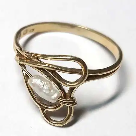 14 kt zlatý prsten s perlou