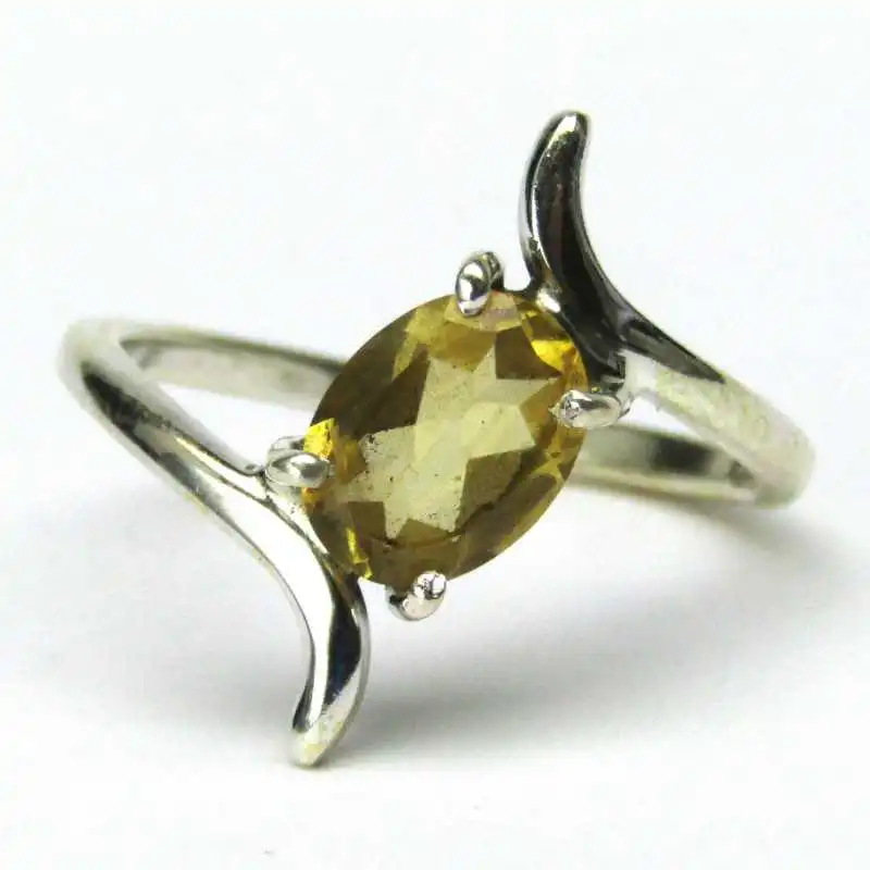 Stříbrný prsten s citrínem