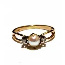 14 kt zlatý prsten s perlou a brilianty
