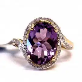 14 kt zlatý prsten s ametystem a brilianty s certifikátem IGI