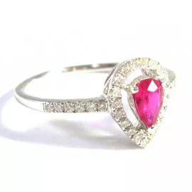 18 kt zlatý prsten s brilianty a rubínem