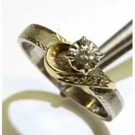 14 kt zlatý prsten s briliantem 0.10 kt