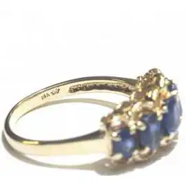 14 kt zlatý prsten se safíry