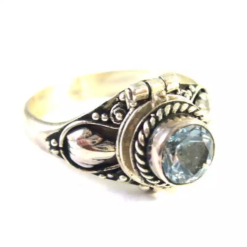 Stříbrný jedový prsten s topazem