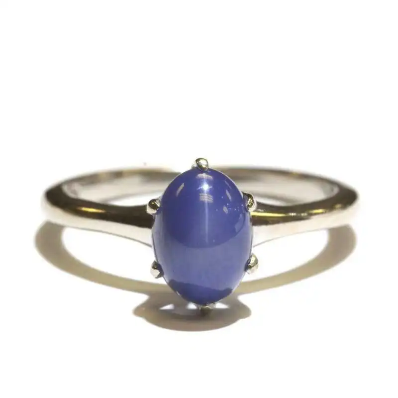 14 kt zlatý prsten s hvězdným safírem