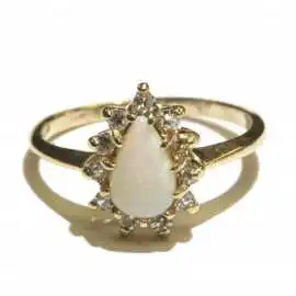 14 kt zlatý prsten s opálem a brilianty 0.20 kt