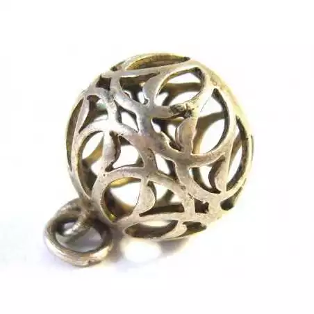 Stříbrný přívěšek koule