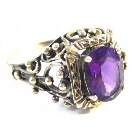 Stříbrný prsten s ametystem