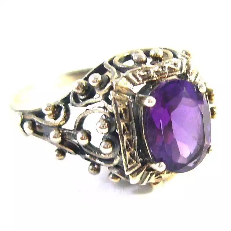 Stříbrný prsten s ametystem